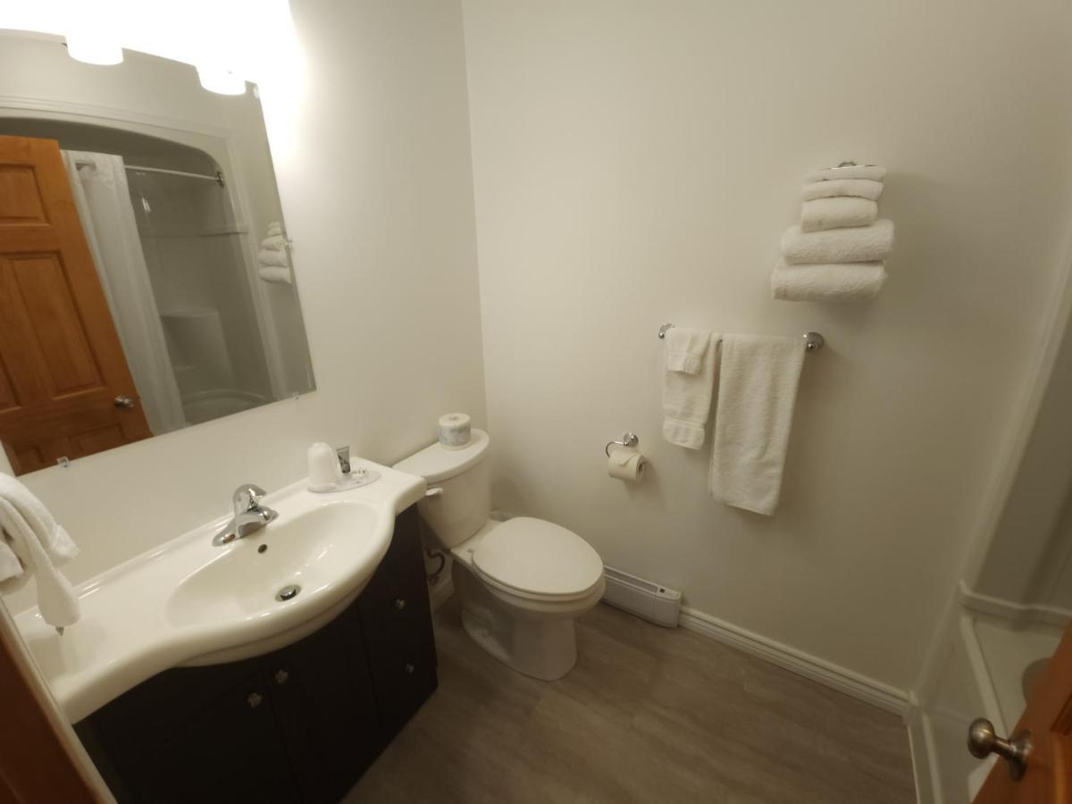 Outdoorsman Motel Wawa Luaran gambar